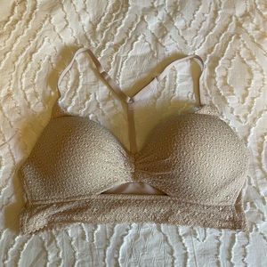 VICTORIA’S SECRET BODY BY VICTORIA T-strap bra Size 36B